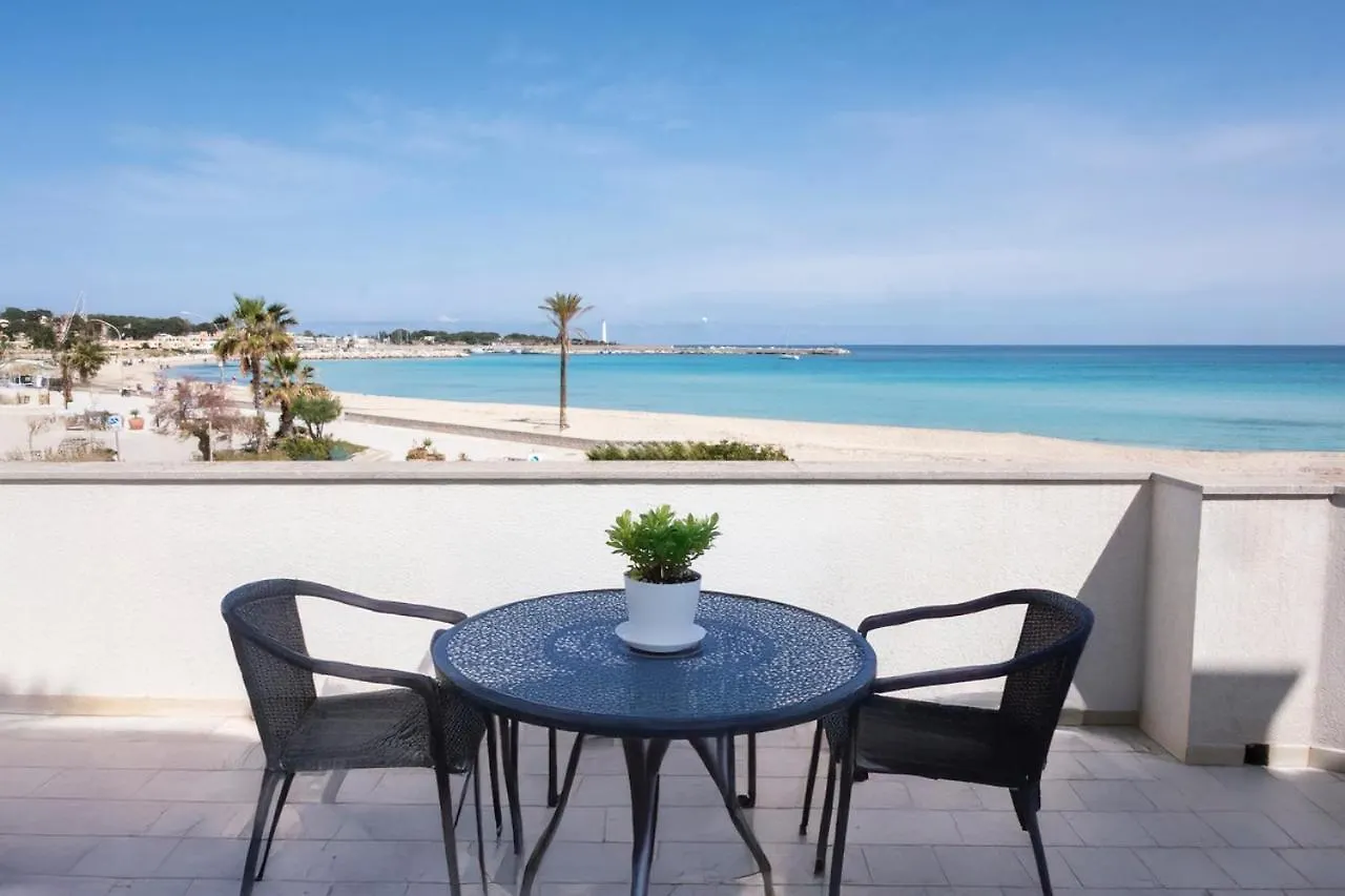 Casa Azzurra Sul Mare E Centralissima سان فيتو لو كابو